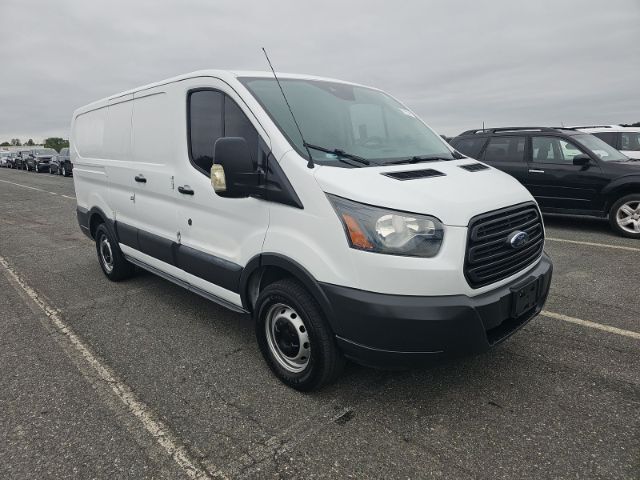 2018 Ford Transit-150 Low Roof 130.0 WB