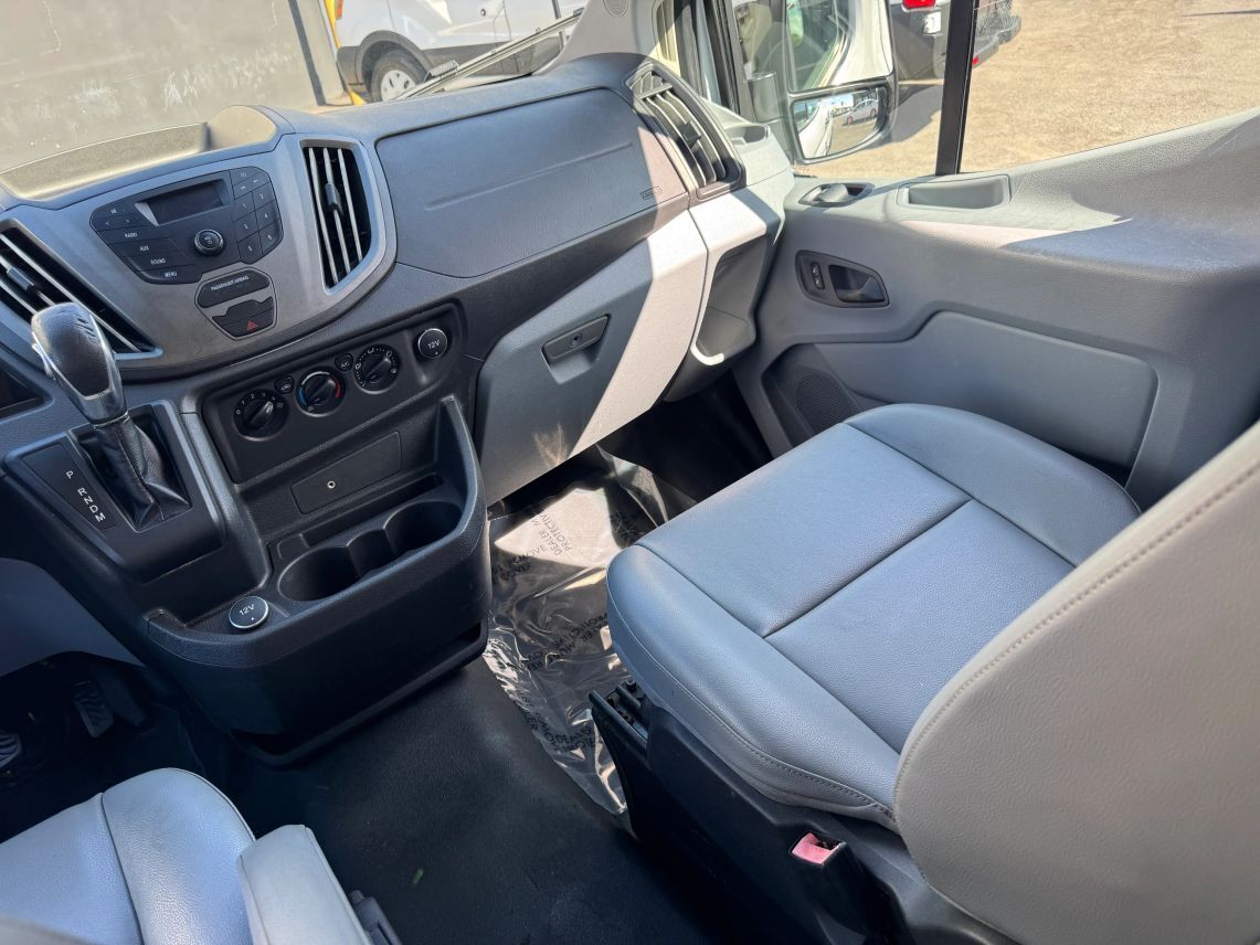 2018 Ford Transit 150 Van Low Roof w/60/40 Side Door w/RWB Van 3D