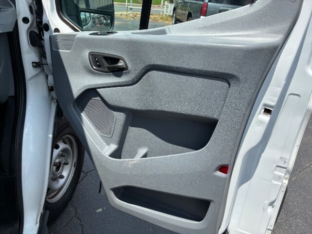 2018 Ford Transit-150 XL w/RH Swing-Out Doors Low Roof 129.9 WB Charlotte NC