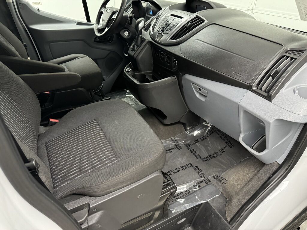 2018 Ford Transit photo 40