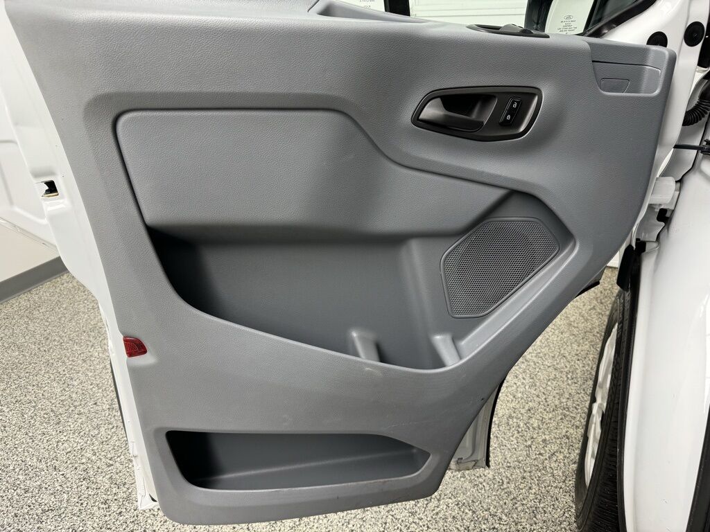 2018 Ford Transit photo 22