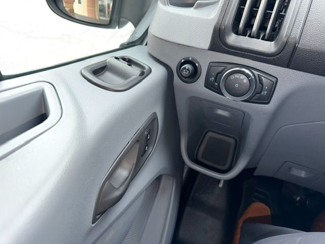 2018 Ford Transit-150 XLT w/RH Swing-Out Doors Low Roof 129.9 WB Charlotte NC