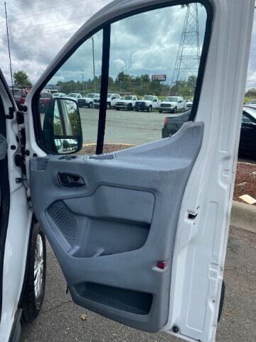 2018 Ford Transit-150 w/RH Swing-Out Doors Low Roof 129.9 WB Charlotte NC