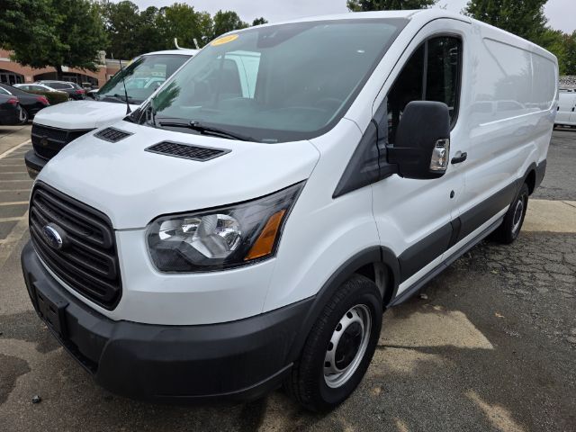 2018 Ford Transit-250 Low Roof 130.0 WB