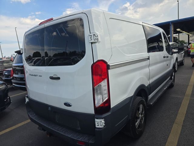 2018 Ford Transit-250 w/RH Sliding Door Low Roof 129.9 WB