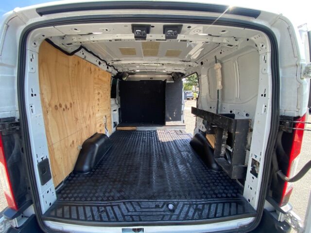 2018 Ford Transit-250 w/RH Sliding Door Low Roof 129.9 WB Charlotte NC