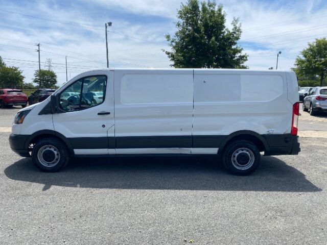 2018 Ford Transit-250 w/RH Sliding Door Low Roof 147.6  WB Charlotte NC