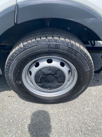 2018 Ford Transit-250 w/RH Sliding Door Low Roof 147.6  WB Charlotte NC