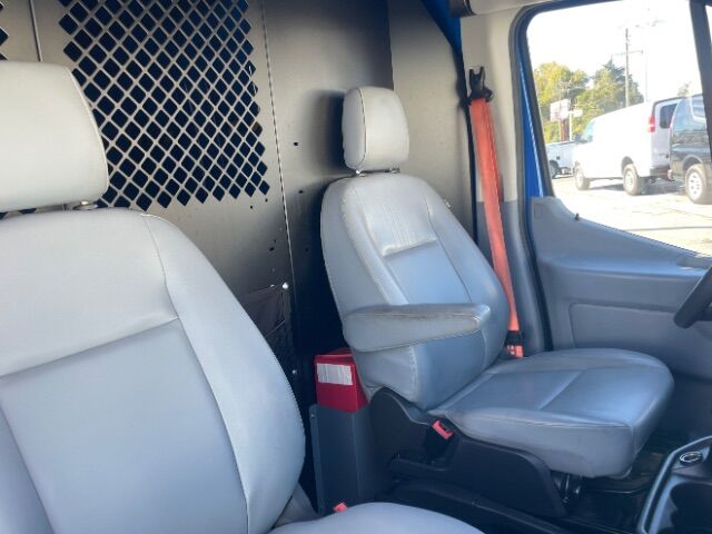 2018 Ford Transit-250 w/RH Sliding Door Medium Roof 147.6  WB Charlotte NC