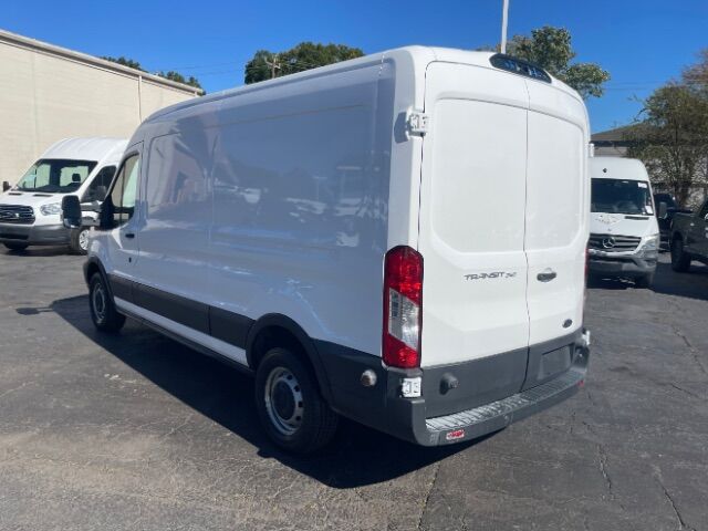 2018 Ford Transit-250 w/RH Sliding Door Medium Roof 147.6  WB