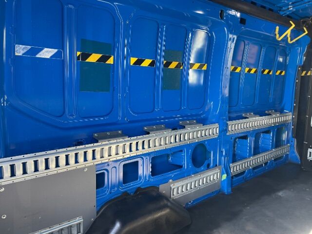 2018 Ford Transit-250 w/RH Sliding Door Medium Roof 147.6  WB Charlotte NC