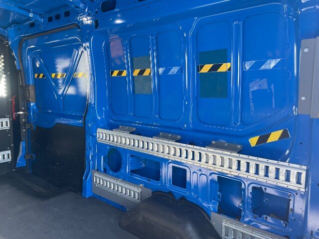 2018 Ford Transit-250 w/RH Sliding Door Medium Roof 147.6  WB Charlotte NC