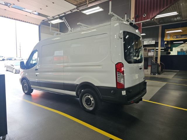 2018 Ford Transit-250 w/RH Sliding Door Medium Roof 147.6 WB Charlotte NC