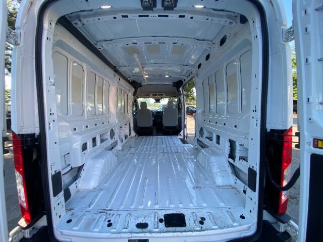 2018 Ford Transit-350 w/RH Sliding Door Medium Roof 147.6  WB Charlotte NC