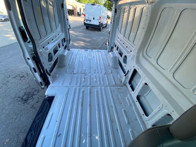 2018 Ford Transit-350 w/RH Sliding Door Medium Roof 147.6  WB Charlotte NC