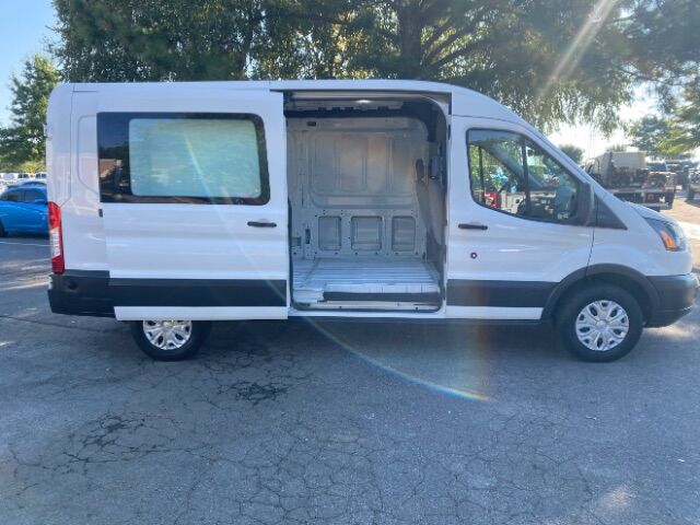 2018 Ford Transit-350 w/RH Sliding Door Medium Roof 147.6  WB Charlotte NC