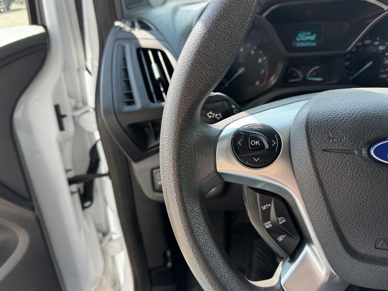 2018 Ford Transit Connect Van XL FWD | Dual Sliding Doors | Keyless Entry | Cloth Seats Redwater AB