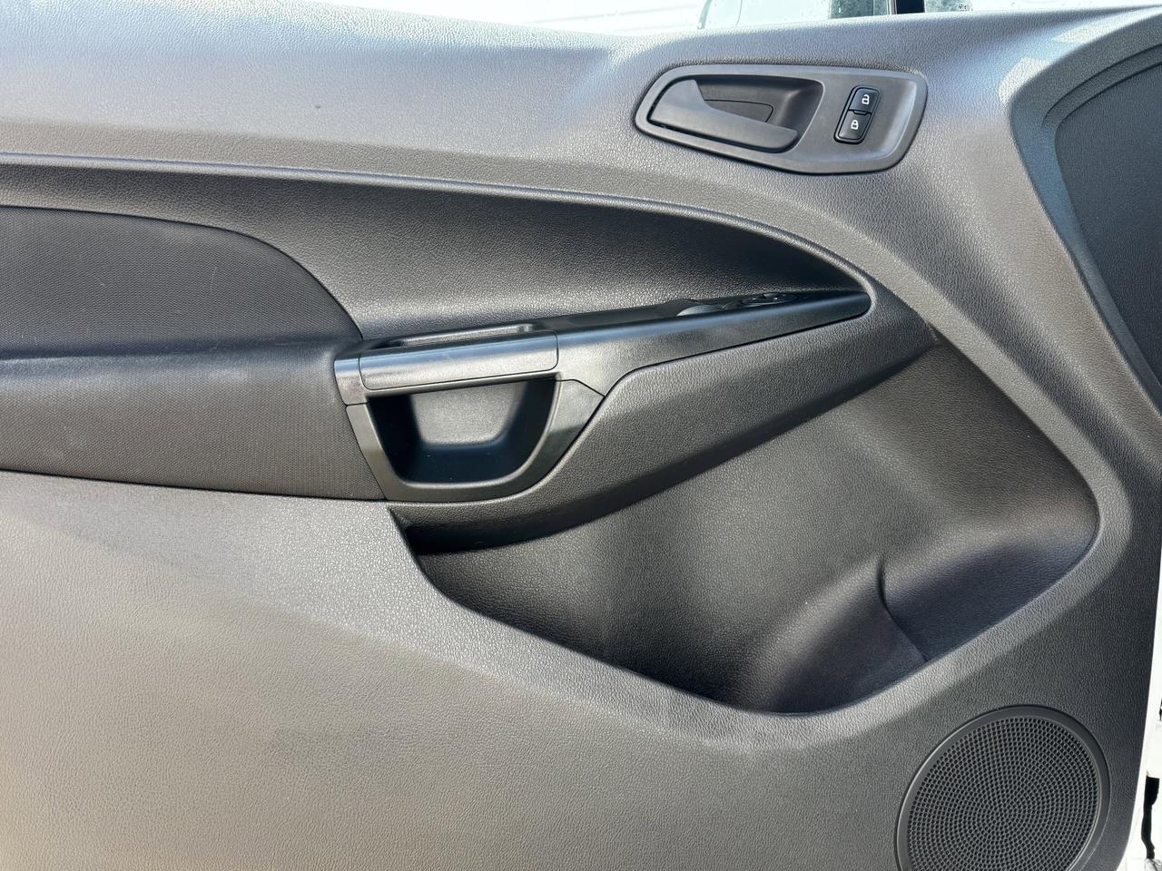 2018 Ford Transit Connect Van XL FWD | Dual Sliding Doors | Keyless Entry | Cloth Seats Redwater AB