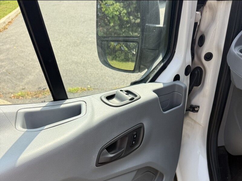 2018 Ford Transit Passenger 350 XLT Low Roof LWB RWD with Sliding Passenger-Side Door Arlington VA