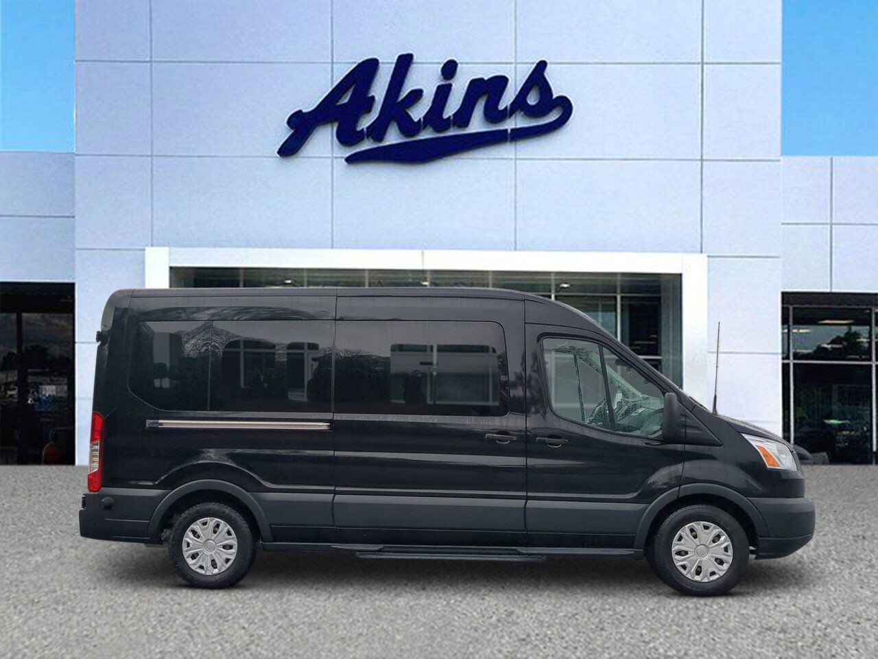 2018 Ford Transit Passenger Wagon XLT
