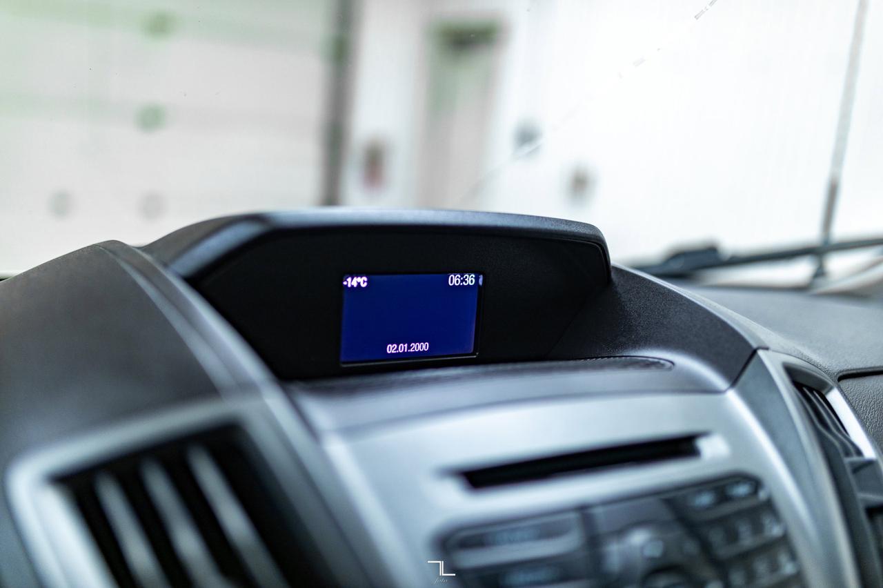 2018 Ford Transit T-150 XL 8 Passenger BCam Red Deer AB