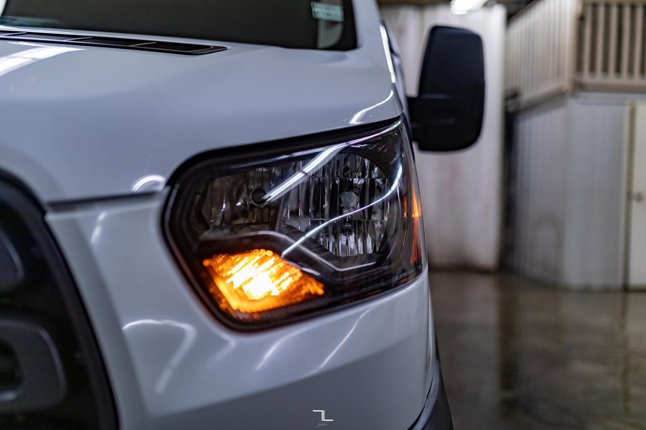 2018 Ford Transit T-150 XL 8 Passenger BCam Red Deer AB