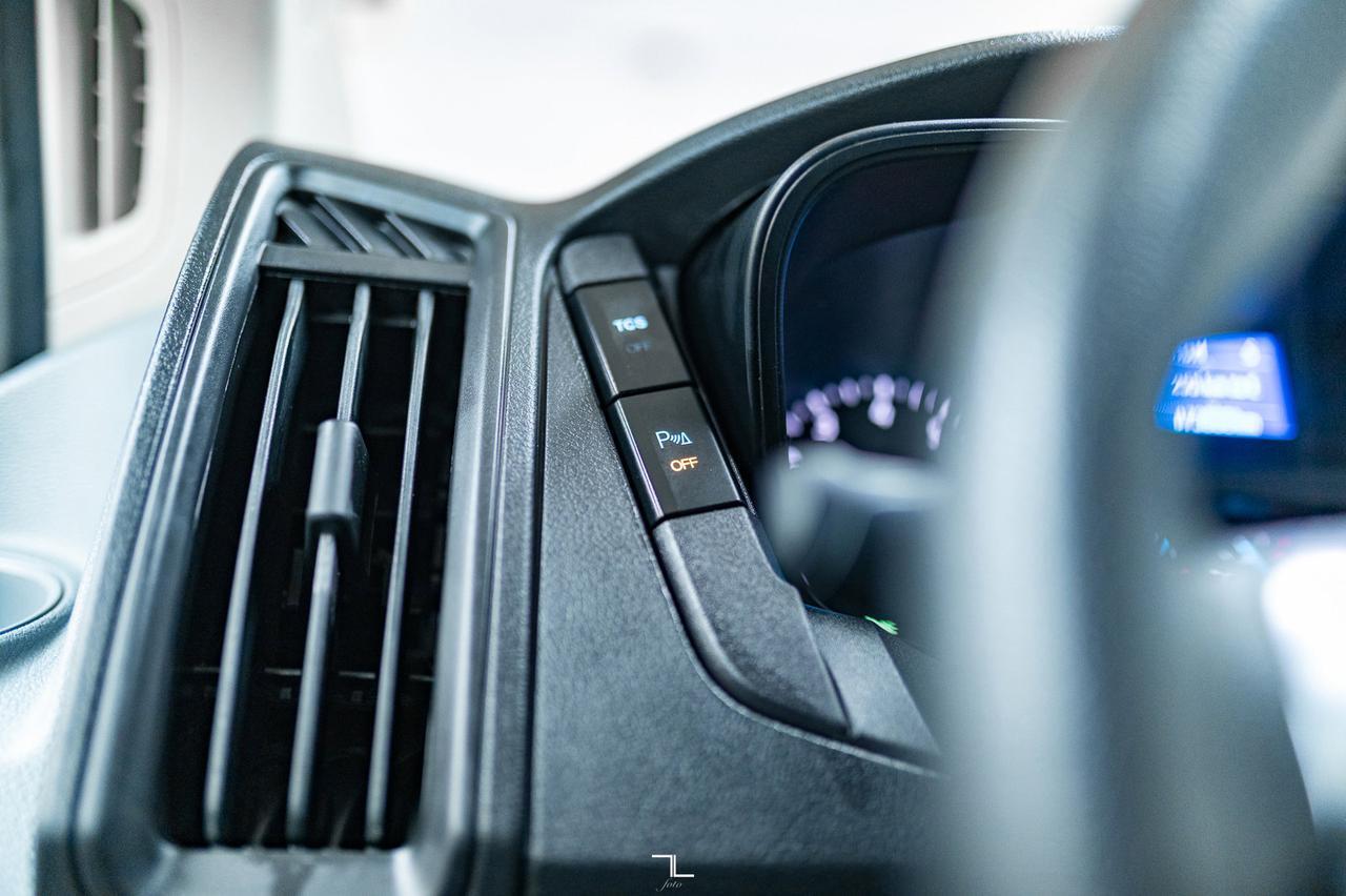 2018 Ford Transit T-150 XL 8 Passenger BCam Red Deer AB