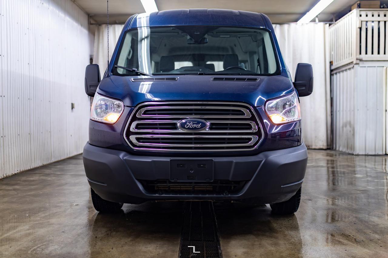 2018 Ford Transit T-150 XLT Med Roof 10 Passenger BCam Red Deer AB
