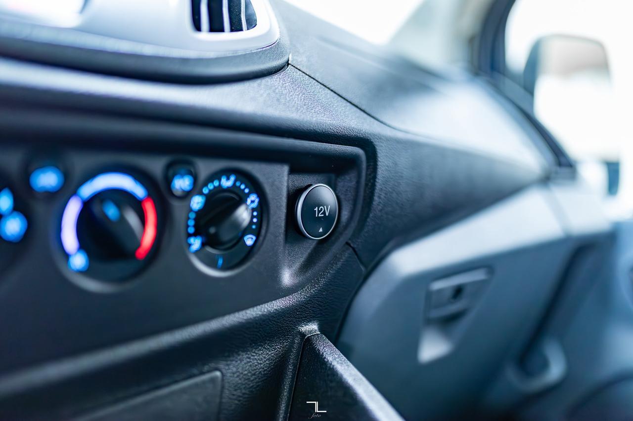 2018 Ford Transit T-150 XLT Med Roof 10 Passenger BCam Red Deer AB