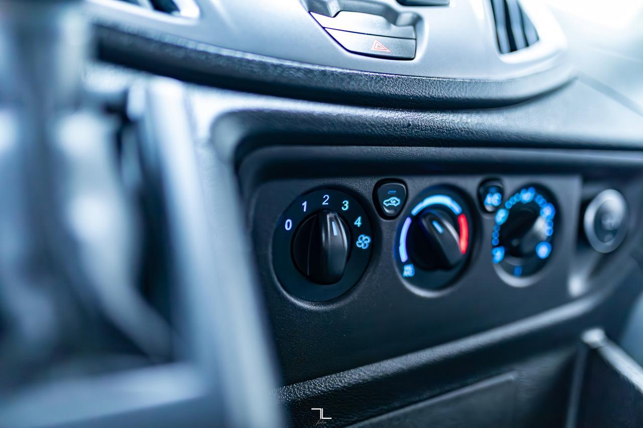 2018 Ford Transit T-150 XLT Med Roof 10 Passenger BCam Red Deer AB