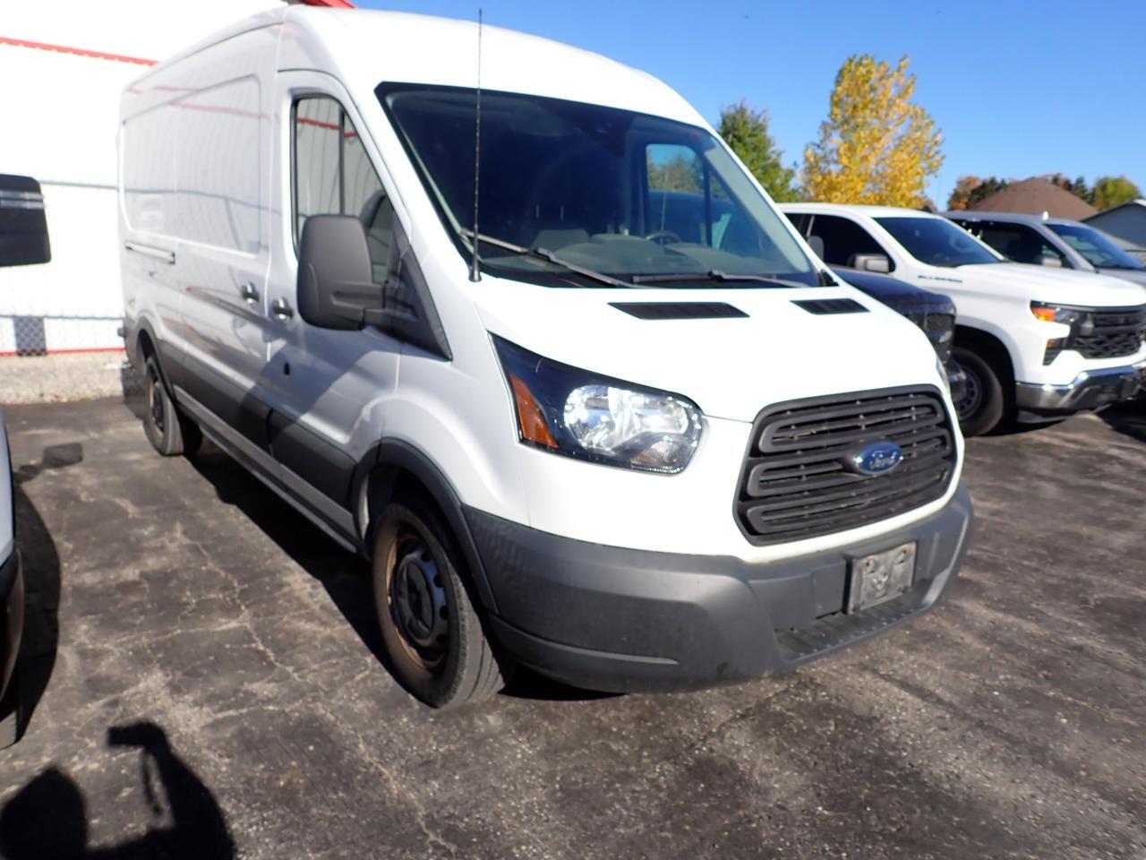 2018 Ford Transit Van 250 VAN MED. ROOF W/ Listowel ON