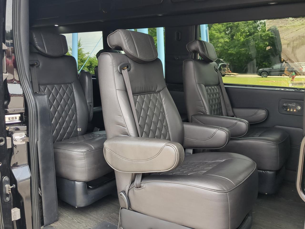 2018 Ford Transit Van Base w/Sliding Pass-Side Cargo Door & 10 Appleton WI