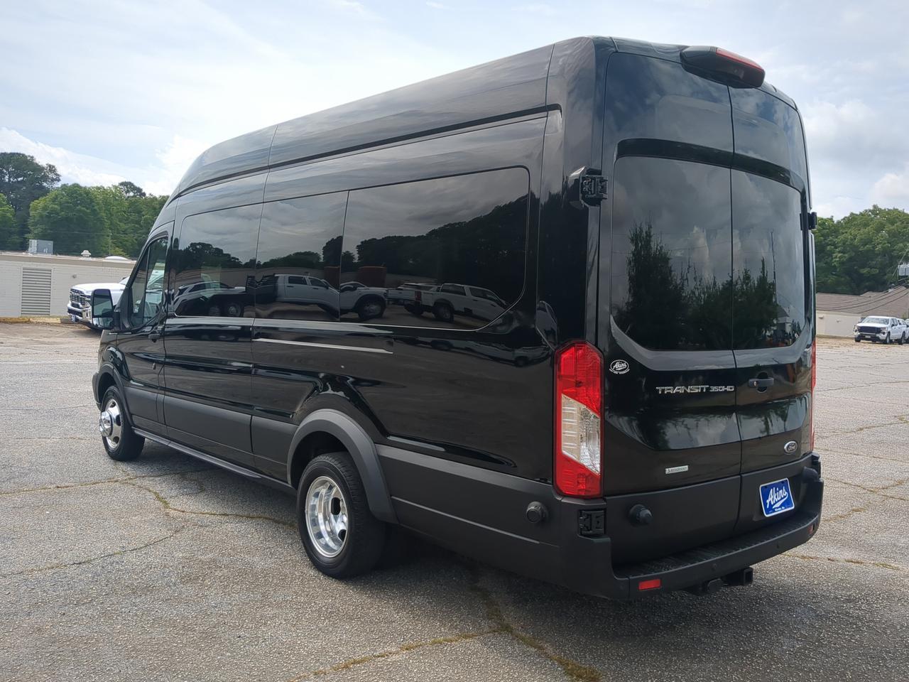 2018 Ford Transit Van Base w/Sliding Pass-Side Cargo Door & 10 Appleton WI