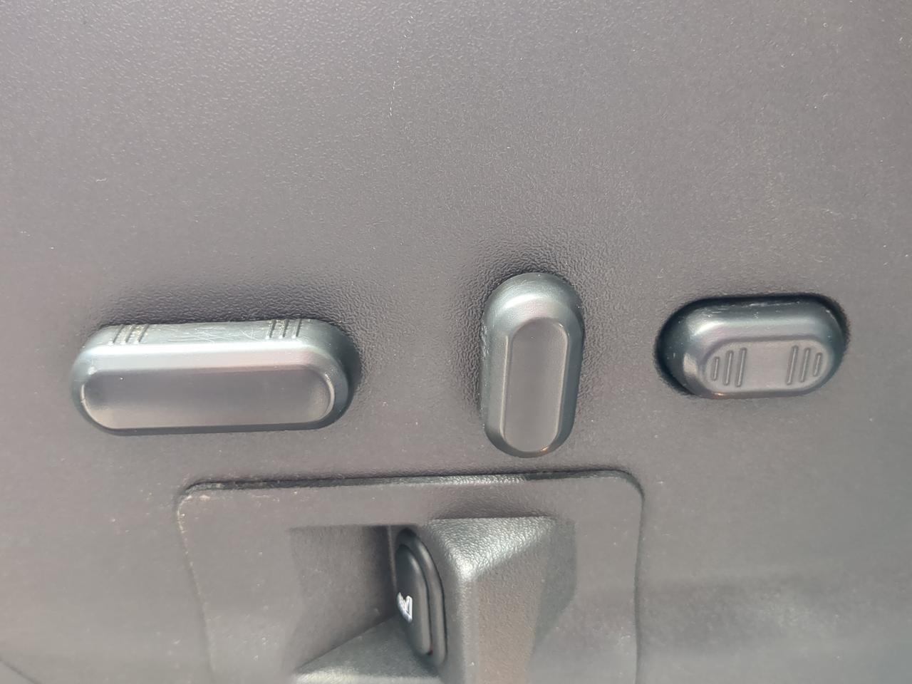 2018 Ford Transit Van Base w/Sliding Pass-Side Cargo Door & 10 Winder GA