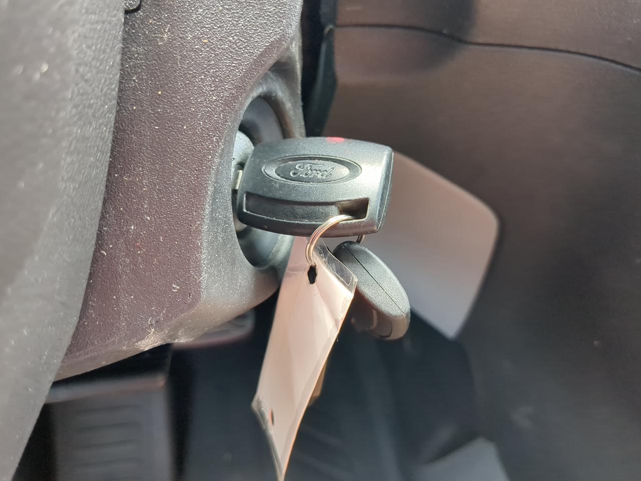 2018 Ford Transit Van Base w/Sliding Pass-Side Cargo Door & 10 Winder GA