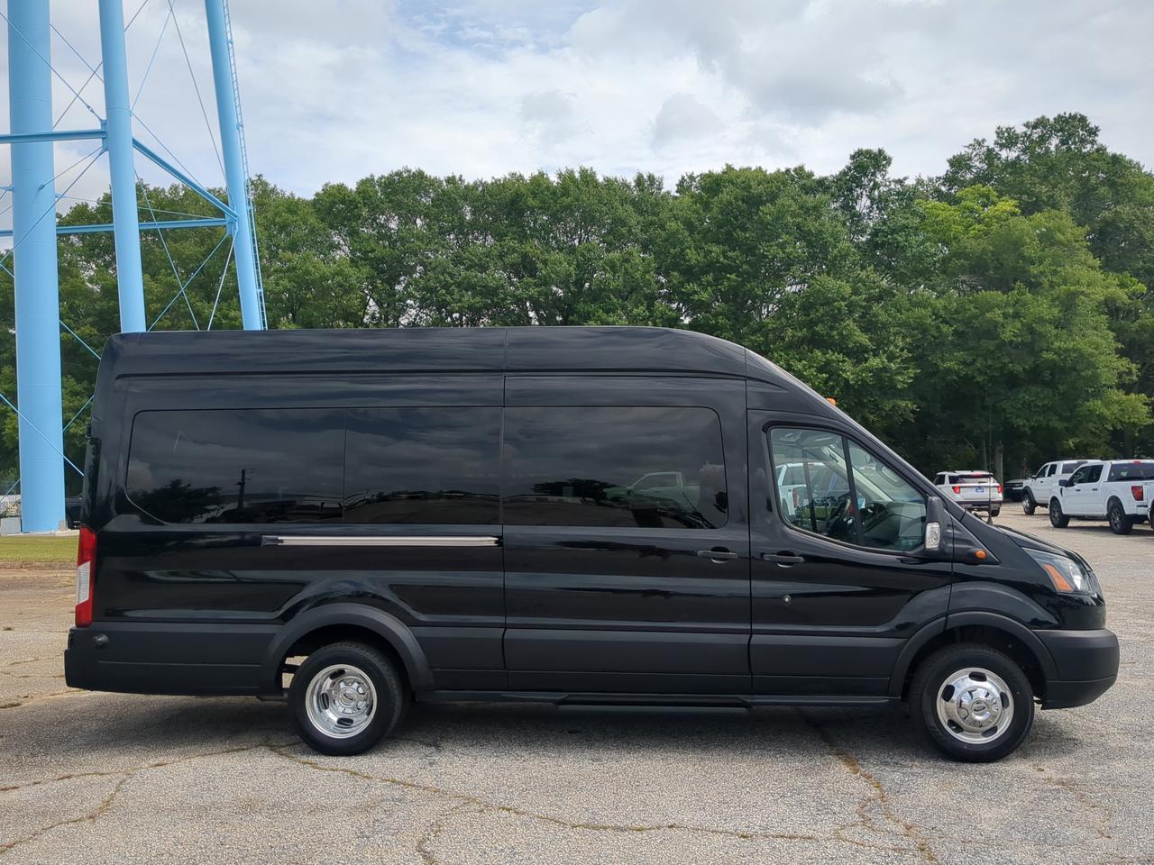 2018 Ford Transit Van Base w/Sliding Pass-Side Cargo Door & 10