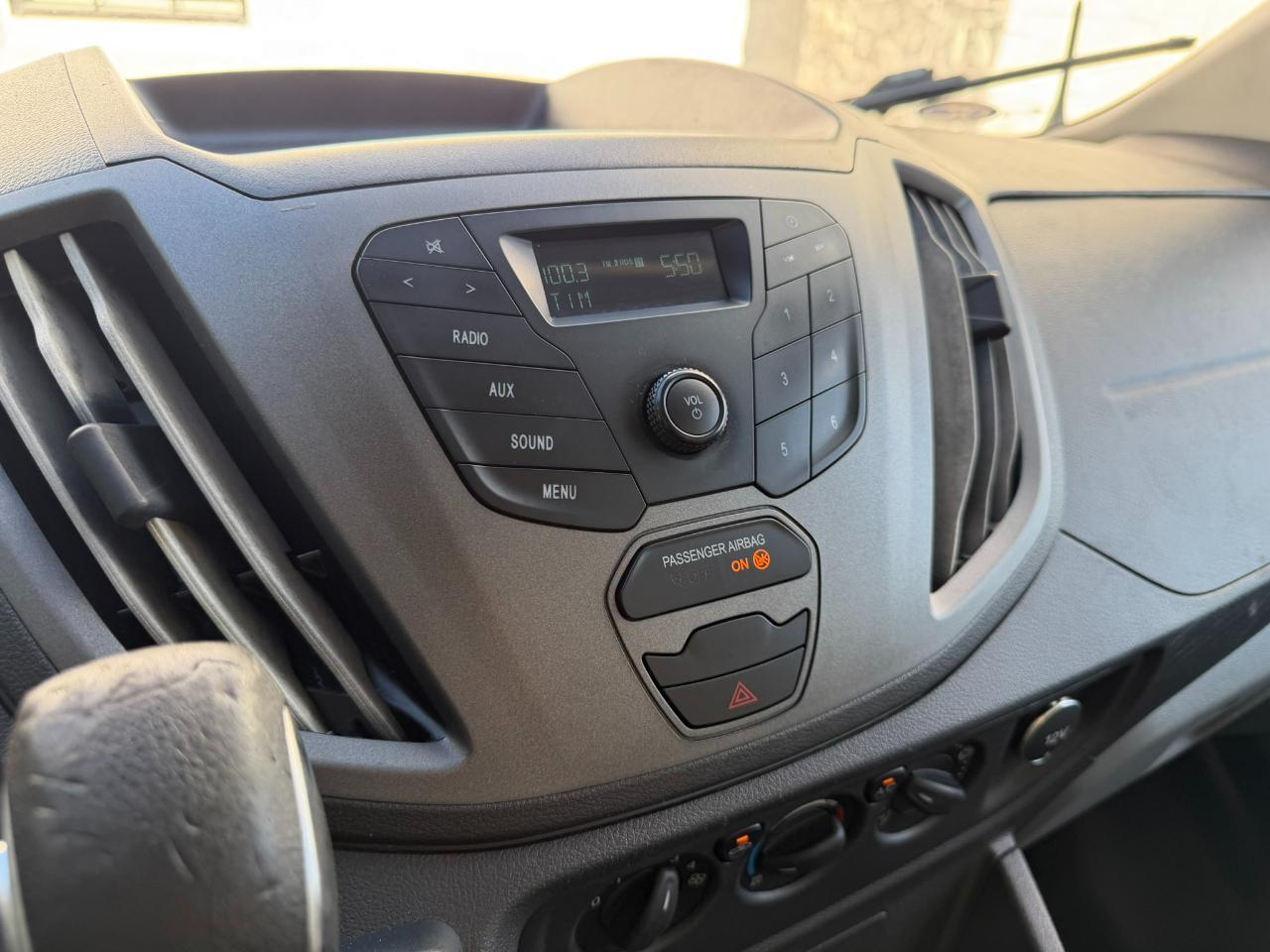 2018 Ford Transit Van T-150 148" Med Rf 8600 GVWR Sliding RH Dr Jacksonville FL