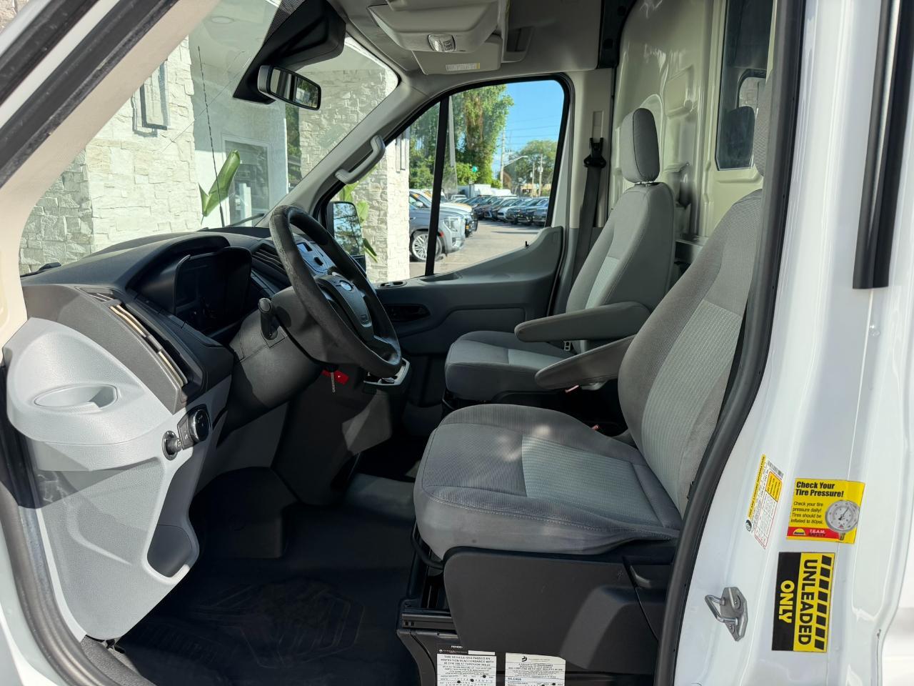 2018 Ford Transit Van T-150 148" Med Rf 8600 GVWR Sliding RH Dr Jacksonville FL
