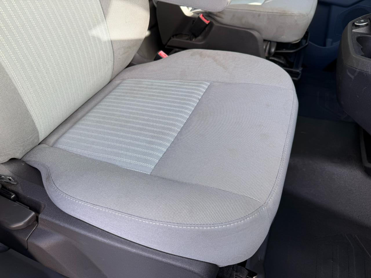 2018 Ford Transit Van T-150 148" Med Rf 8600 GVWR Sliding RH Dr Jacksonville FL