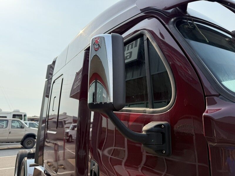 2018 Freightliner CASCADIA Semi Truck Collinsville OK