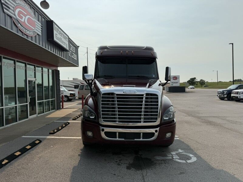 2018 Freightliner CASCADIA Semi Truck Collinsville OK