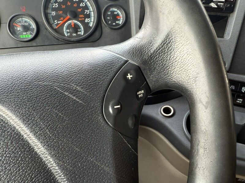 2018 Freightliner CASCADIA Semi Truck Collinsville OK