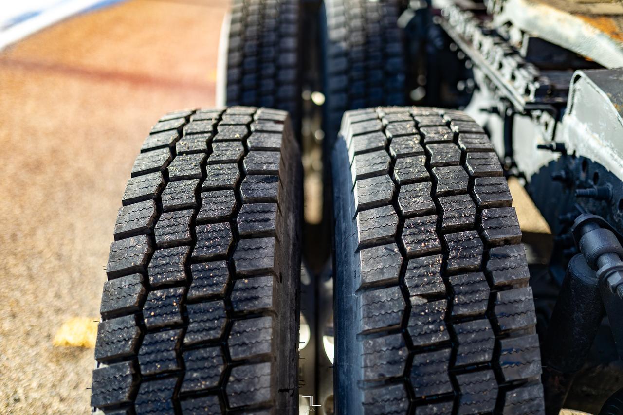 2018 Freightliner Cascadia Evolution 125 Tractor Sleeper Red Deer AB