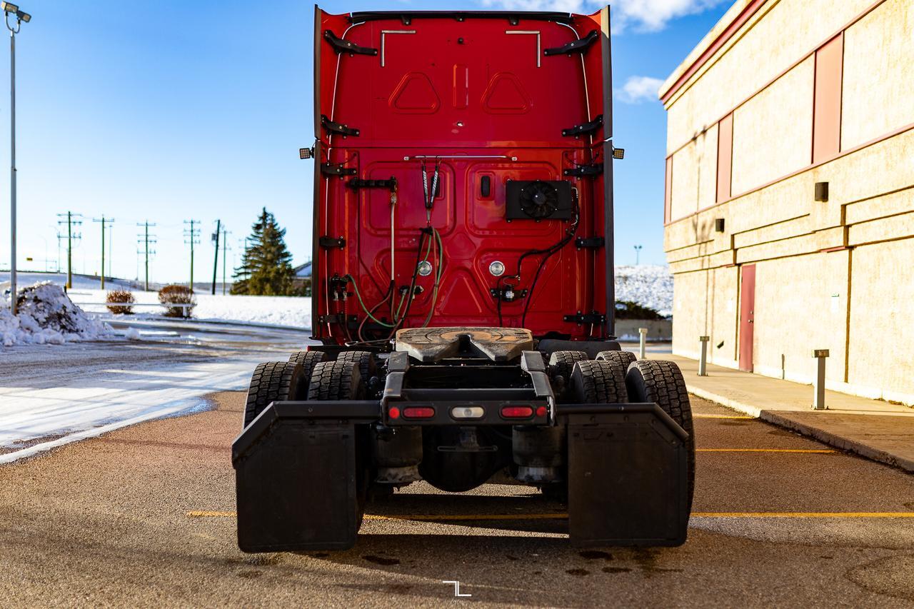 2018 Freightliner Cascadia Evolution 125 Tractor Sleeper Red Deer AB
