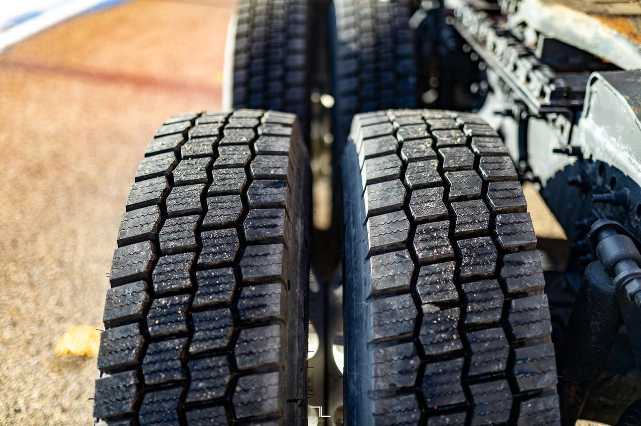 2018 Freightliner Cascadia Evolution 125 Tractor Sleeper Red Deer AB