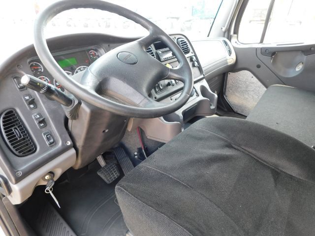 2018 Freightliner M2 106 . Seville OH