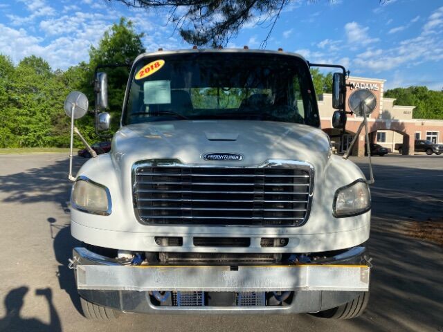 2018 Freightliner M2 106  rollback M2 106 Charlotte NC