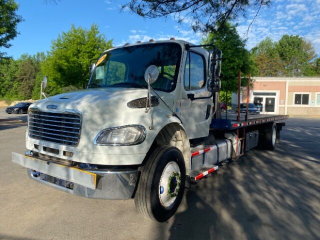 2018 Freightliner M2 106  rollback M2 106