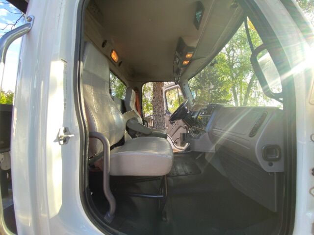 2018 Freightliner M2 106  rollback M2 106 Charlotte NC