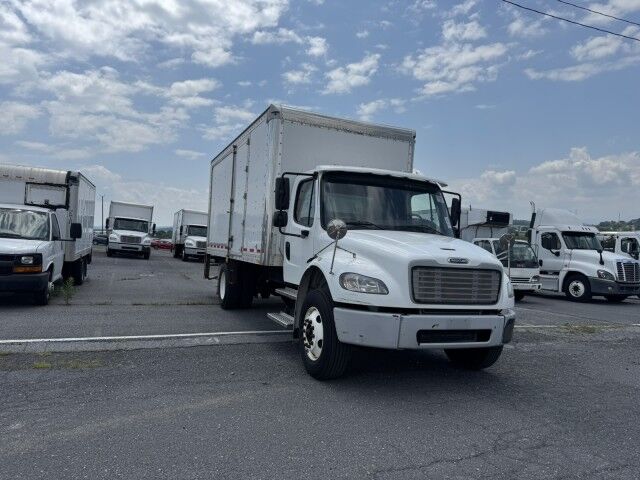 2018 Freightliner M2 18 ft Box Truck